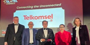 Komisaris Telkomsel, Rico Rustombi, menyampaikan kemenangan tiga tahun berturut-turut di Glotel Awards menjadi motivasi besar bagi Telkomsel untuk terus melangkah maju. Glotel adalah ajang yang luar biasa untuk merayakan teknologi dan kolaborasi.
