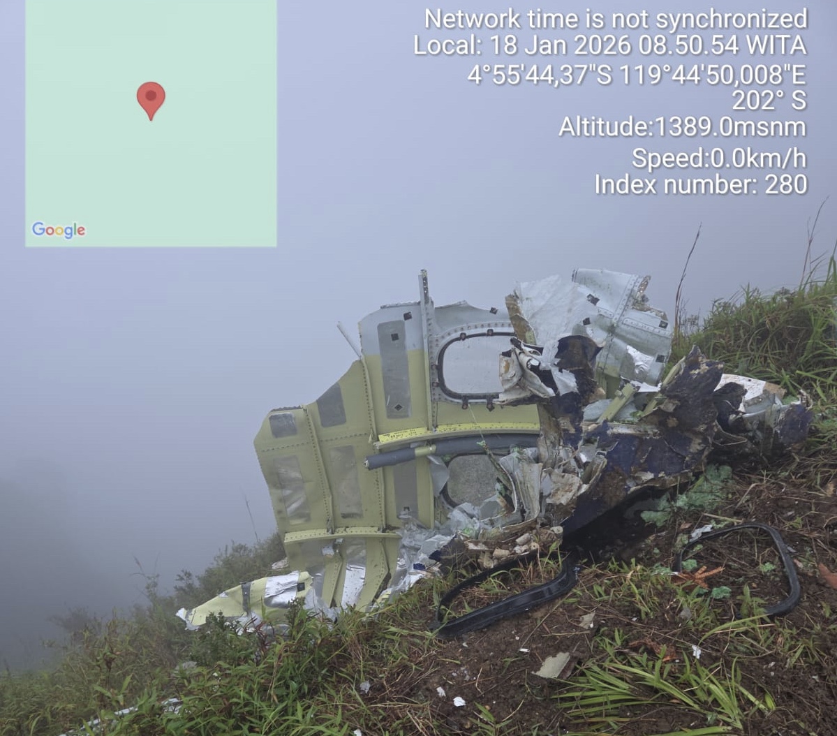 Serpihan Pesawat ATR 42-500 ya g ditemukan TIM SAR