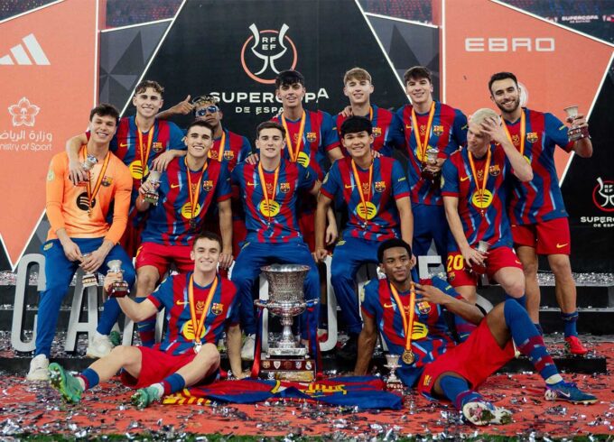 Juara Supercopa de Espana Barcelona