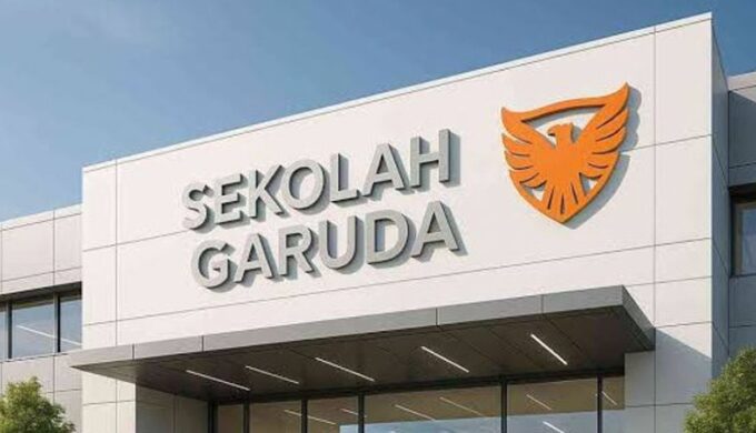 GURU SEKOLAH GARUDA GAJINYA NAIK