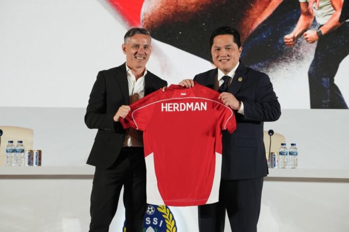 Alasan John Herdman pilih Indonesia