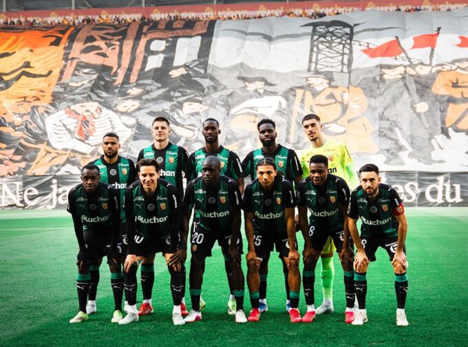 Lens tempel ketat PSG klasemen