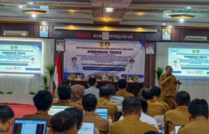 Dinas Pekerjaan Umum dan PUPR Kabupaten Hulu Sungai Tengah (HST), Kalimantan Selatan, gelar Bimbingan Teknis (Bimtek) Penerapan SMKK