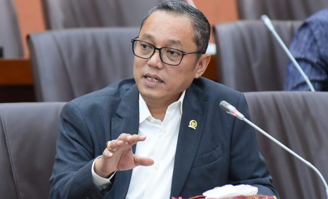 Deddy Sitorus Balas Ajakan Gibran: DPR Siap Ngantor di IKN, Asal Menteri Juga Pindah