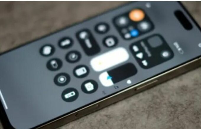 Aktivitas rantai pasokan seputar kamera aperture variabel iPhone 18 Pro menunjukkan bahwa Apple mungkin akhirnya mengubah arah.