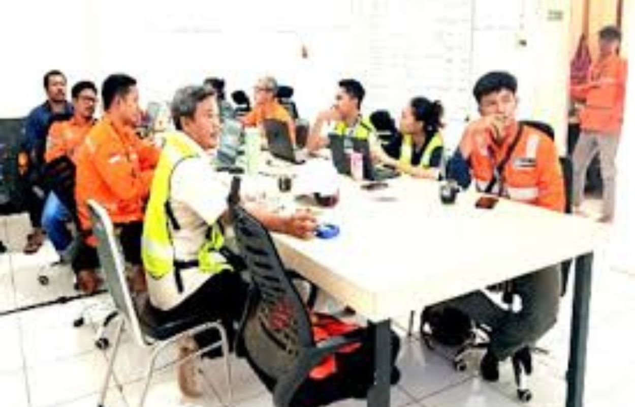 PT BMW luruskan isu atau tudingan bahwa perusahaan mereka tidak membayar gaji karyawan.