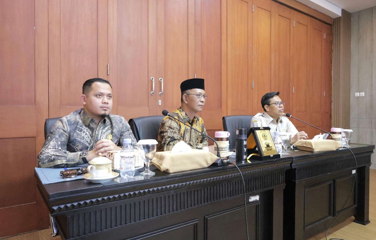 Pansus I DPRD Kalimantan Selatan (Kalsel) menekankan penertiban sistem terkait pajak dan retribusi daerah, tarif bukan prioritas.