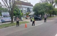 Jamin keamanan ibadah! Polresta Palangka Raya kerahkan 133 personel tangguh untuk mengawal 44 gereja selama Jumat Agung.