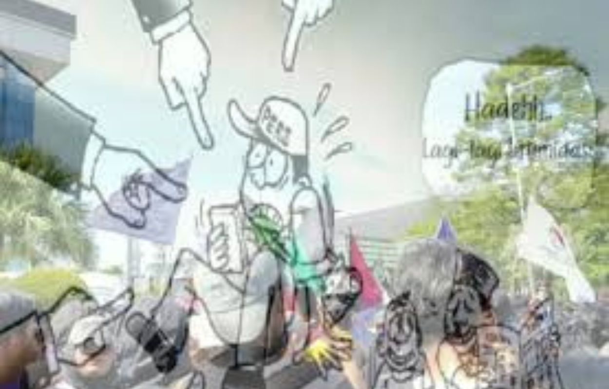 Alih-alih mendapatkan perlindungan saat menjalankan tugas profesinya, sejumlah jurnalis di Samarinda justru mengalami tindakan intimidasi yang merugikan.