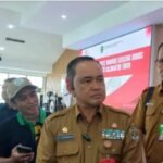 "Saya orang baru, belum genap sebulan menjabat" (sebagai Plt).