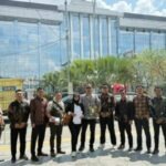 Jika SK ini dianggap tidak sah, seluruh konsekuensi turunannya, termasuk honorarium yang telah berjanji, juga menjadi tidak sah atau ilegal