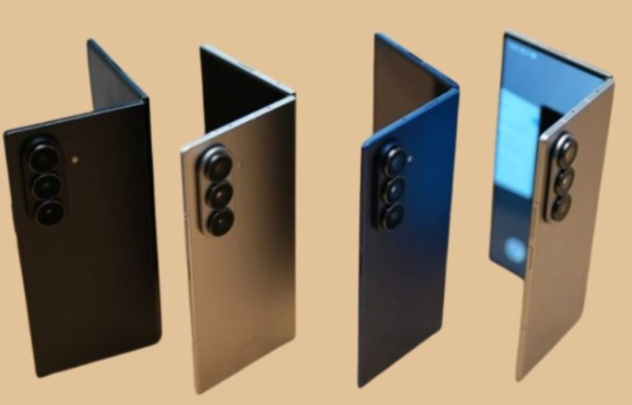Samsung hadirkan Galaxy Z Fold7 dan juga Galaxy Z Flip7 dalam versi refurbished. Melalui program Cerftified Re-Newed (CRN) di pasar Inggris.